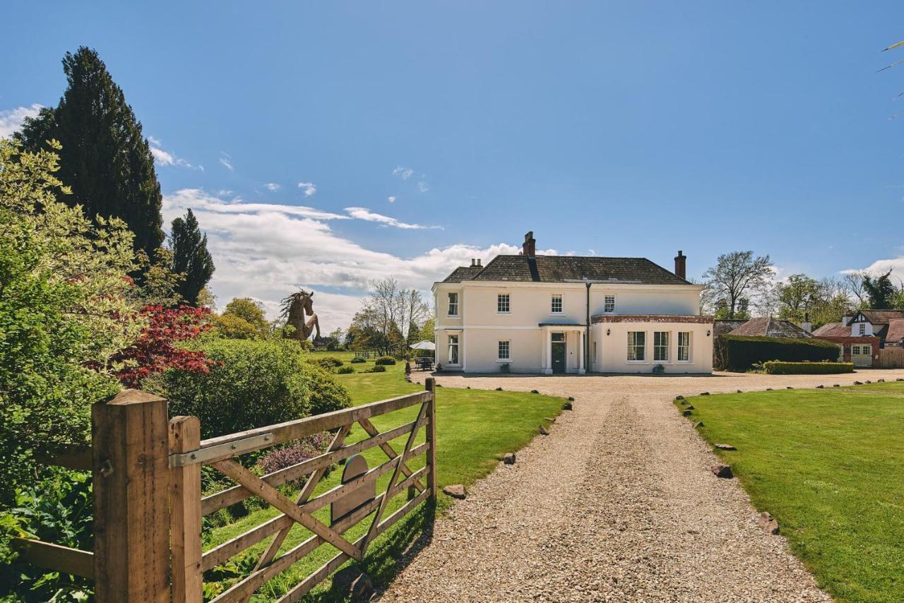 Equestrian Manor Upton upon Severn Exterior foto