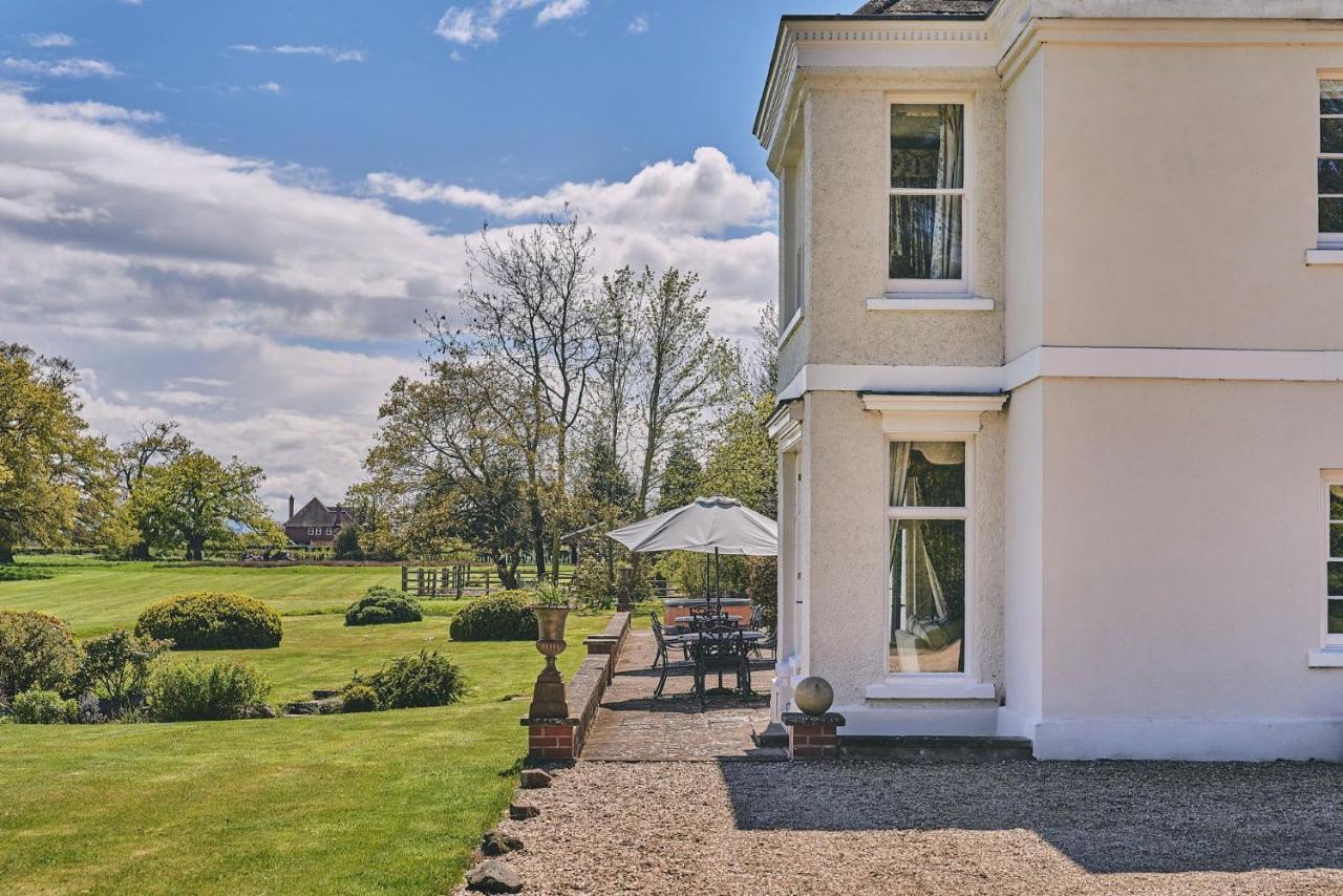 Equestrian Manor Upton upon Severn Exterior foto